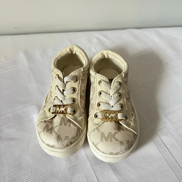 Michael Kors Sneakers Shoes | Size  5 Toddler - Picture 2 of 10